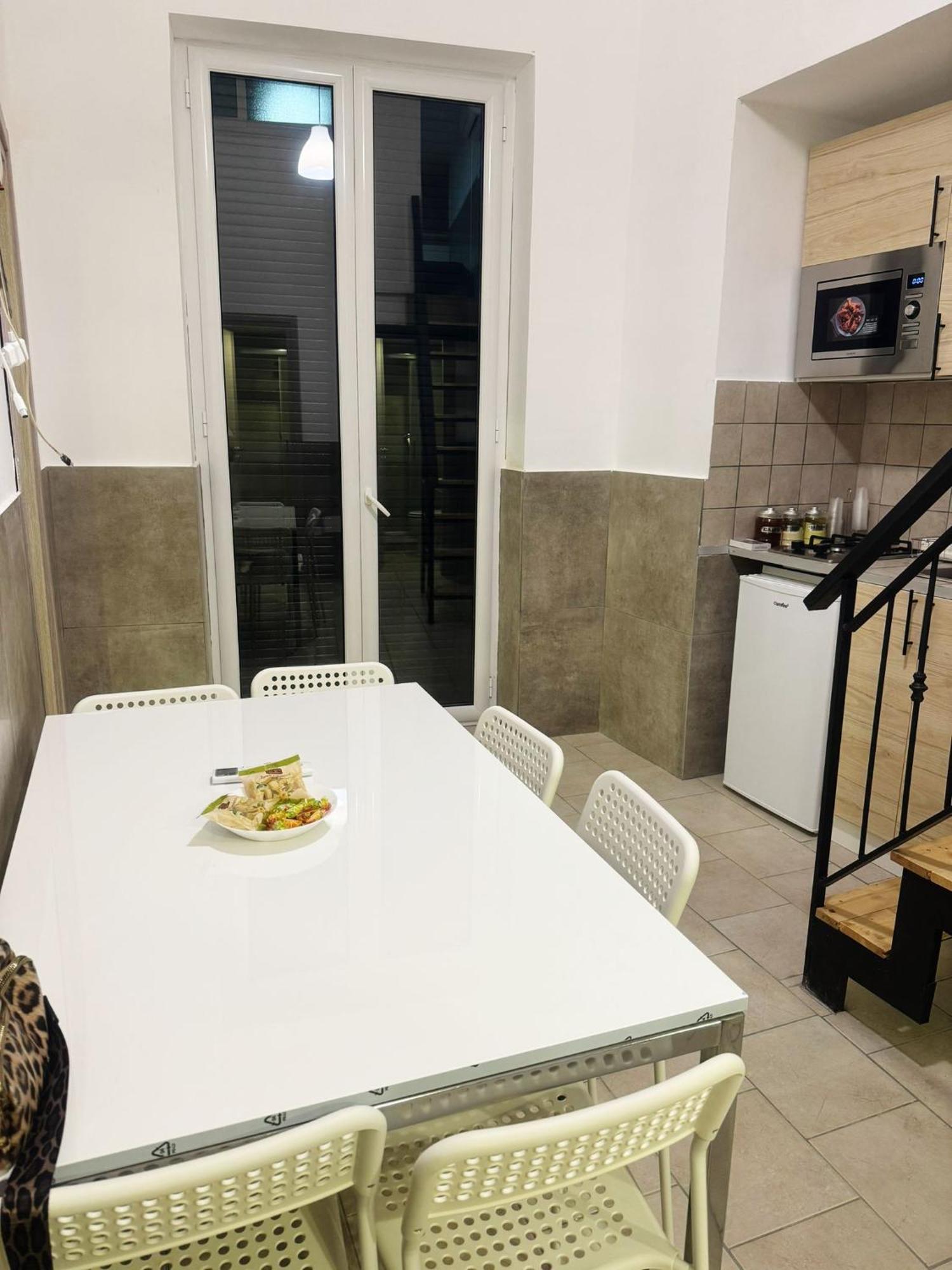 Aparthotel Terrazza Miracoli Napoli Exterior foto