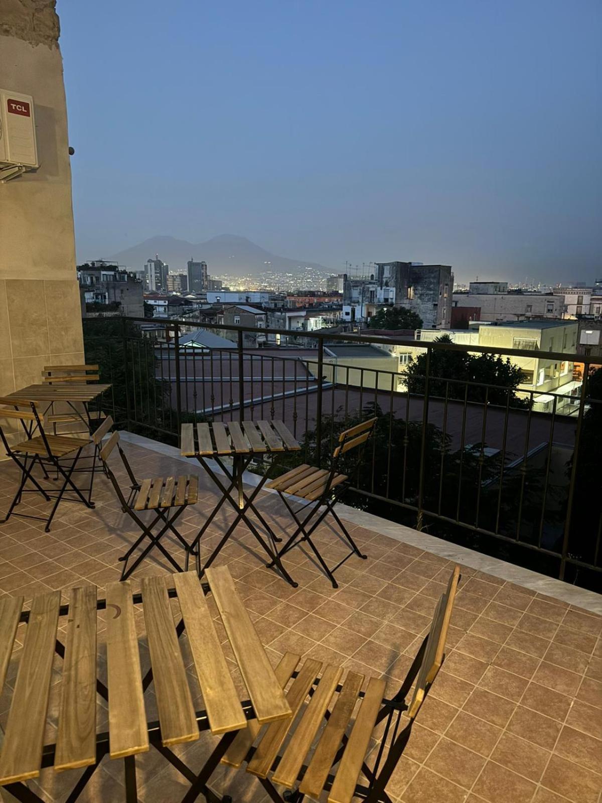 Aparthotel Terrazza Miracoli Napoli Exterior foto